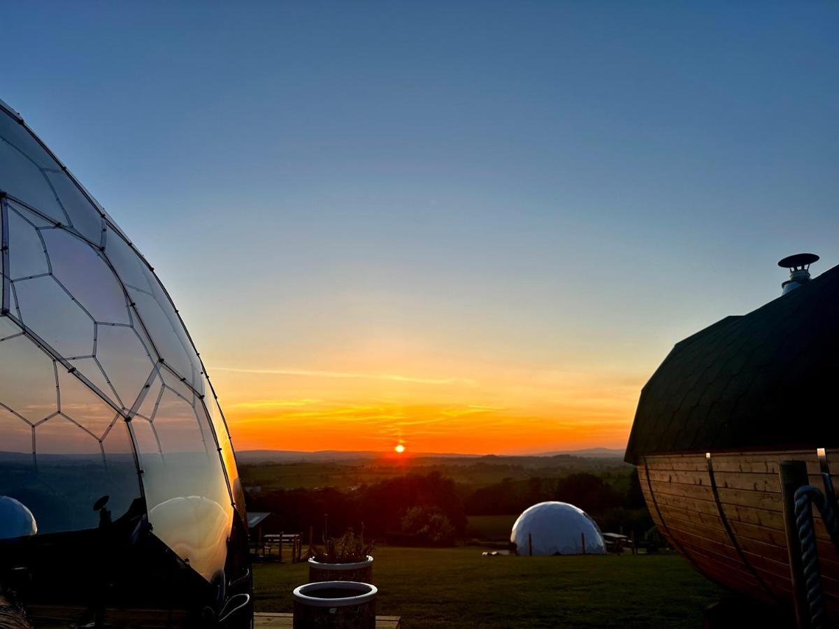 Hotel Deerstone Glamping-Boulsworth Hill Dome Hot Tub Earby Esterno foto